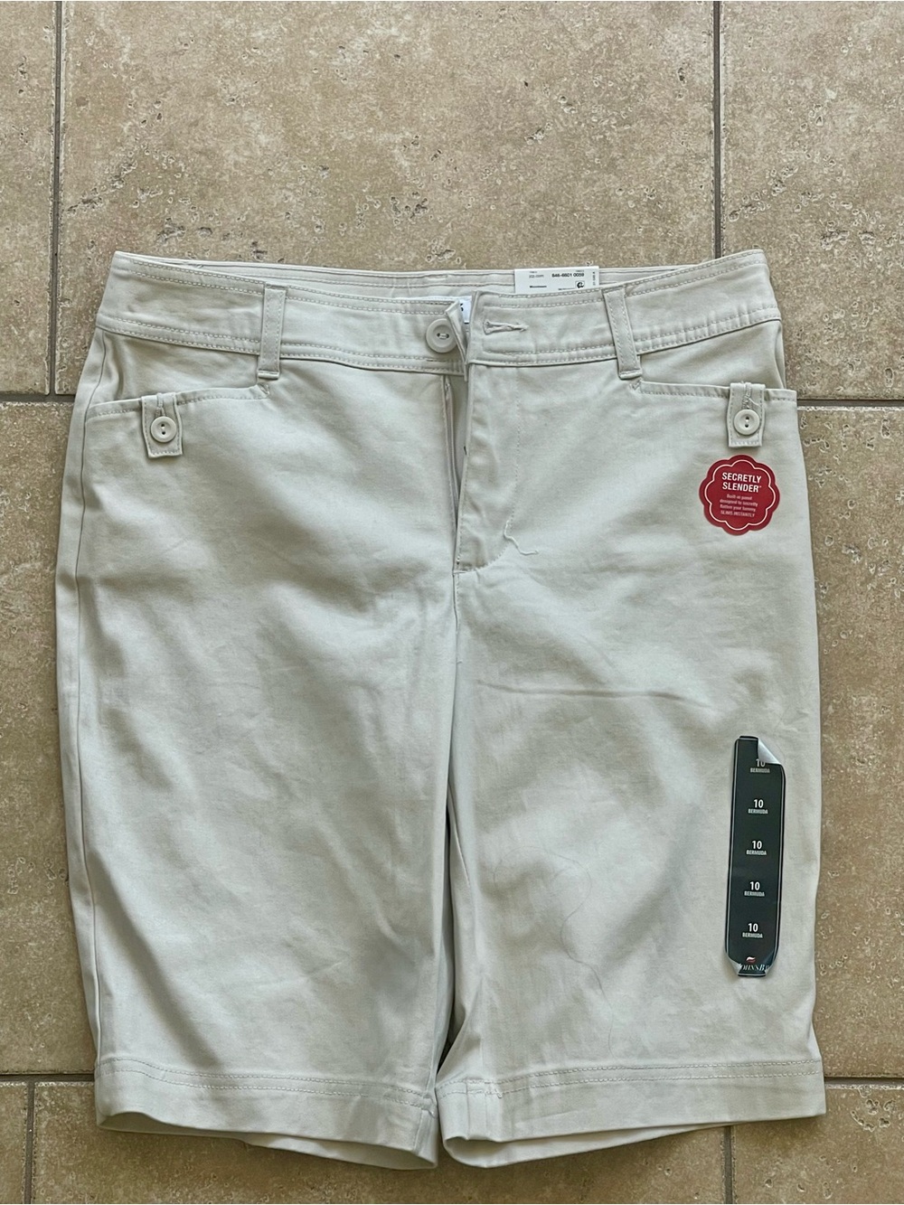 St. John's Bay Women's Bermuda Shorts New Size 10
